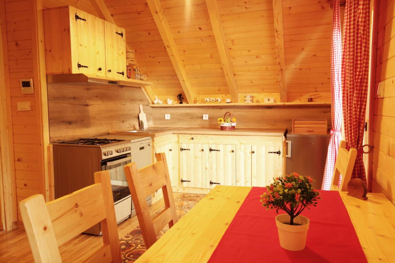 Riverside Apartments Otočac Dış mekan fotoğraf