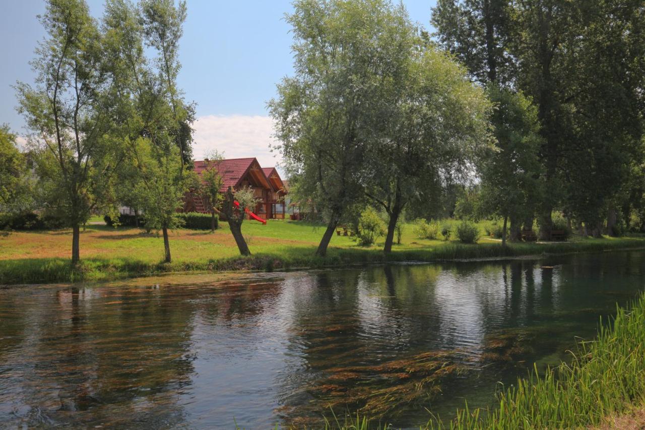 Riverside Apartments Otočac Dış mekan fotoğraf
