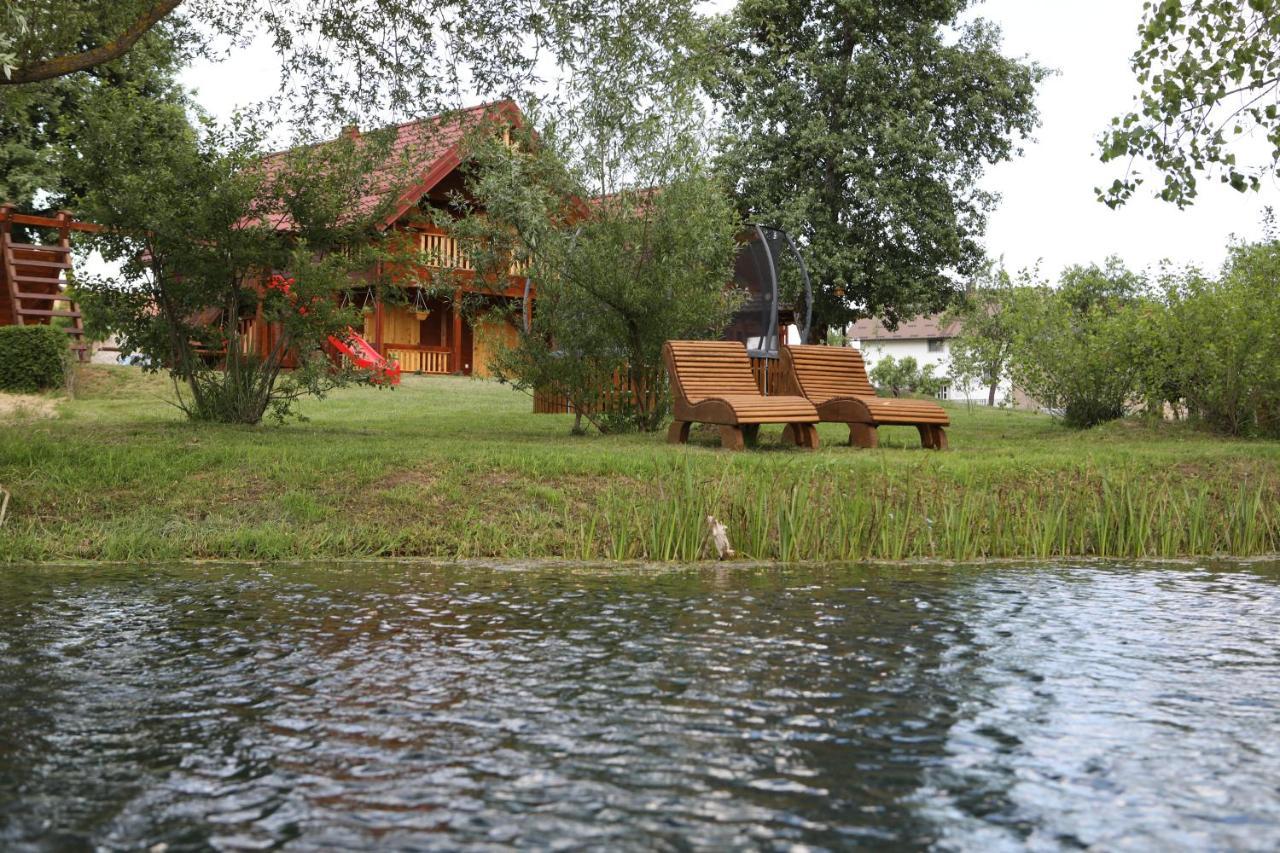 Riverside Apartments Otočac Dış mekan fotoğraf